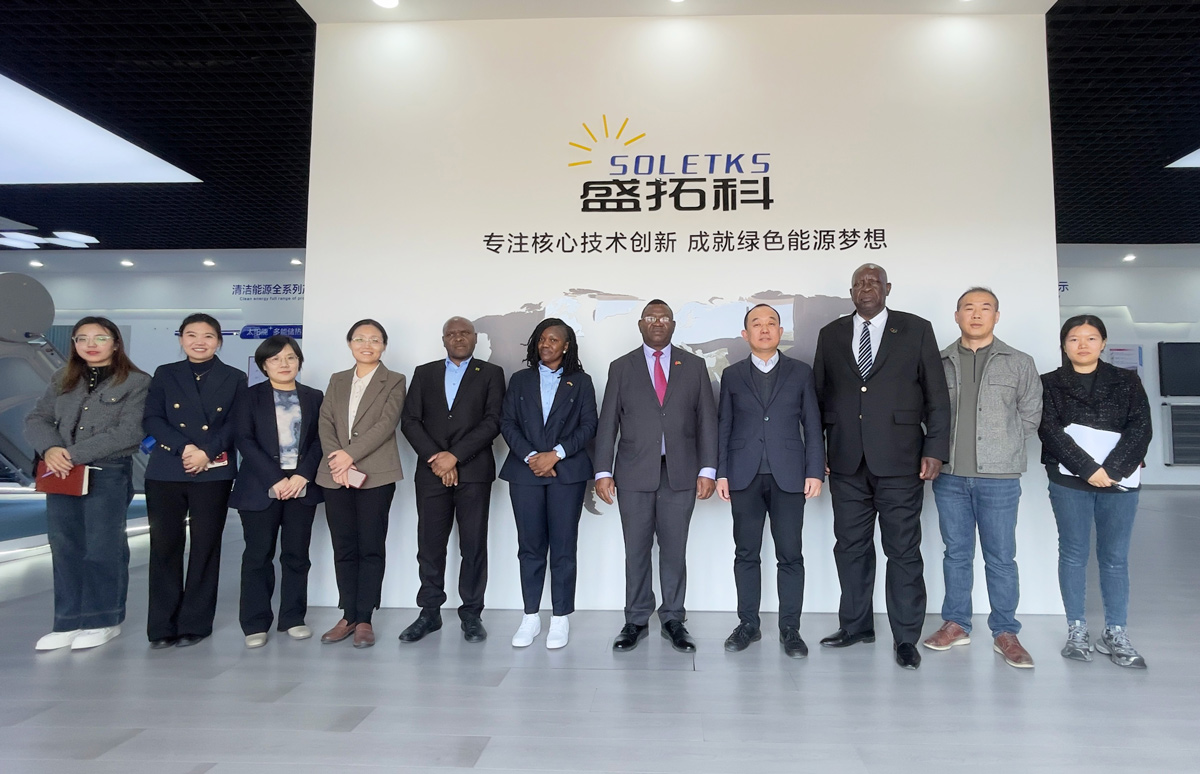 Посол Замбии посетил SOLETKS Group, чтобы обсудить перспективы сотрудничества в области новой солнечной энергетики